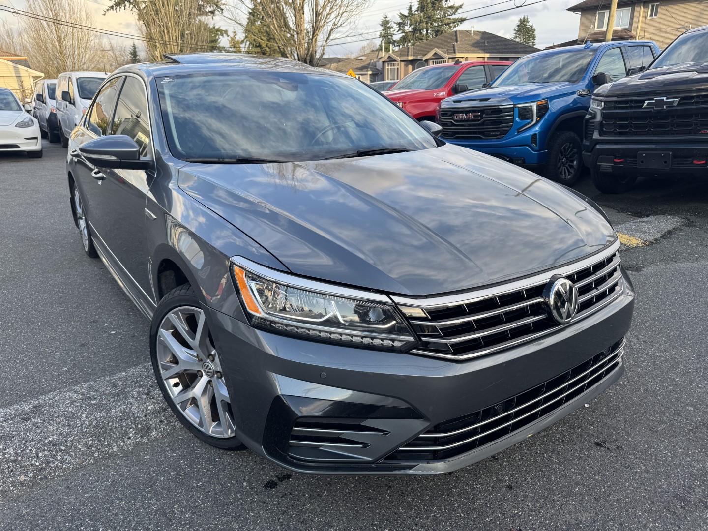2018 Volkswagen Passat R-Line