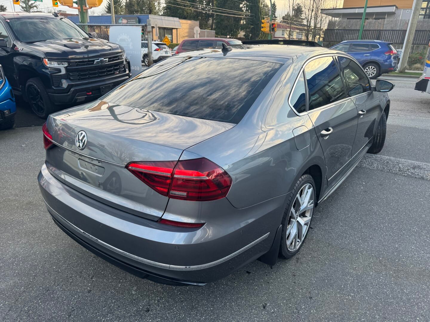 2018 Volkswagen Passat R-Line