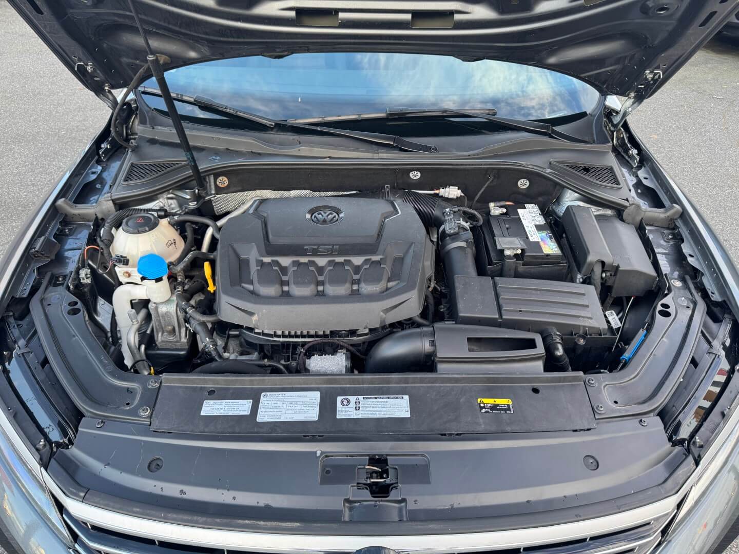 2018 Volkswagen Passat R-Line