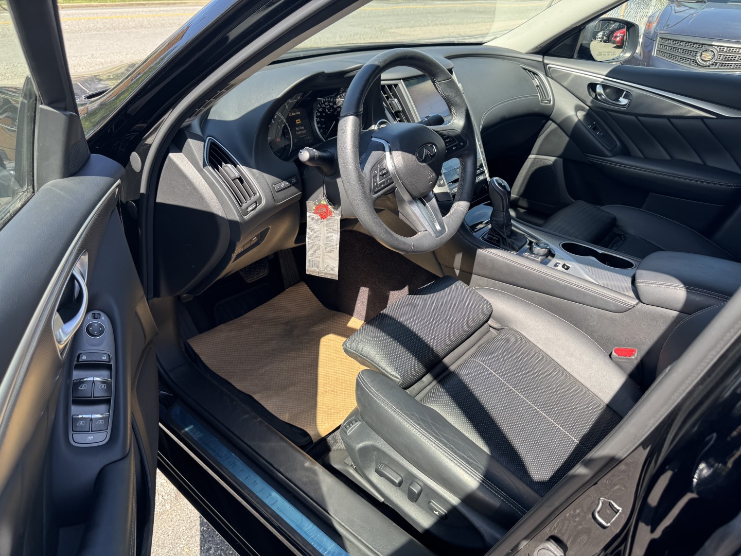2019 Infiniti Q50 Signature edition