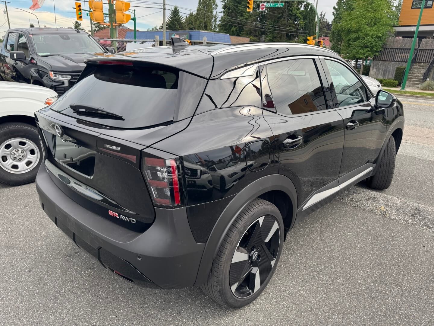 2026 Nissan Kicks SR Premium
