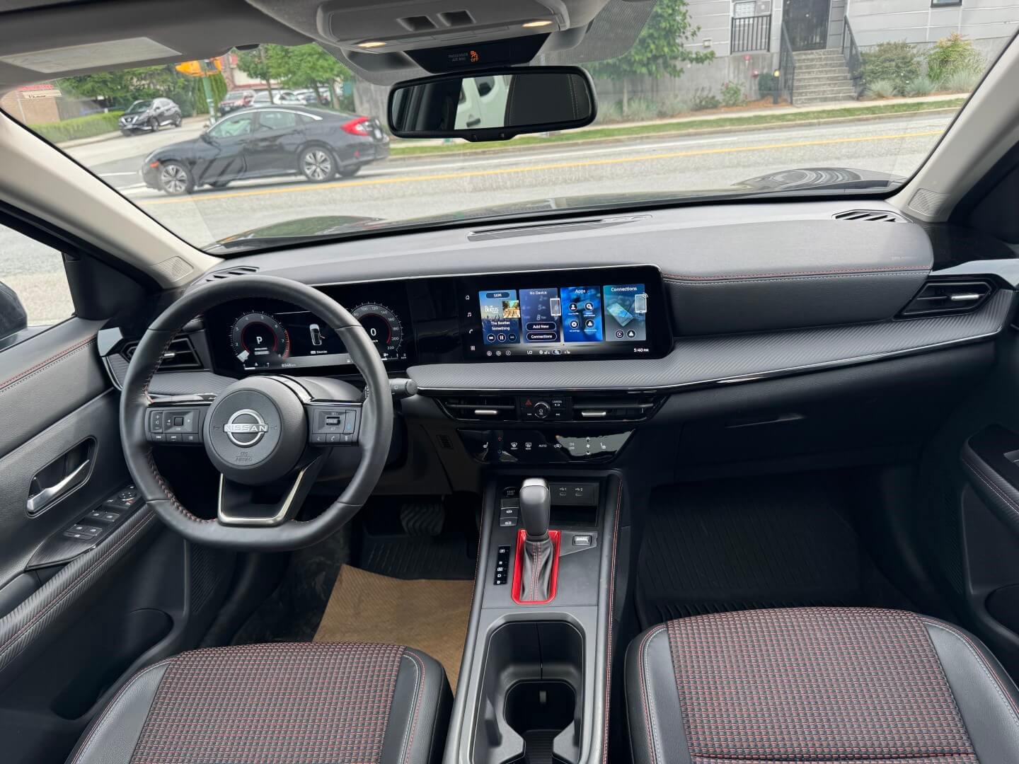 2026 Nissan Kicks SR Premium