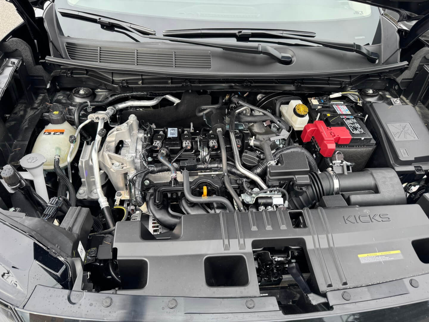 2026 Nissan Kicks SR Premium